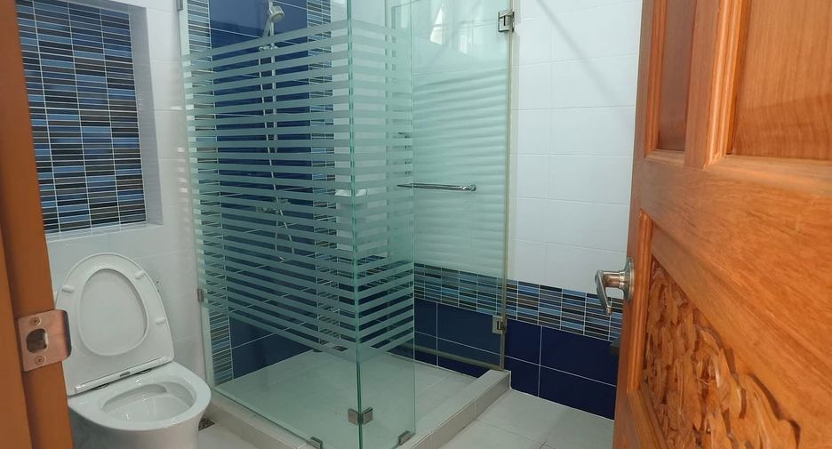 For sale 2 bedrooms villa in Huay Yai, Pattaya