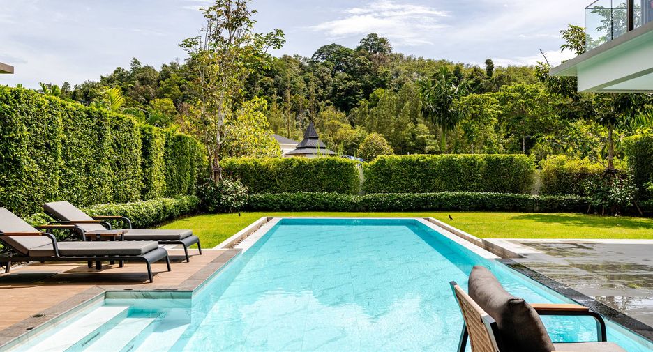 For sale 4 bedrooms villa in Thalang, Phuket