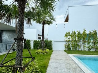 Villa en venta de 4 habitaciones en Bang Lamung, Chonburi