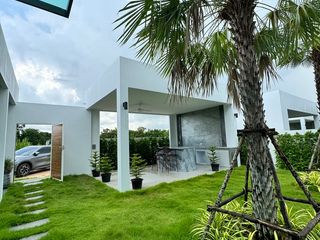 Villa en venta de 4 habitaciones en Bang Lamung, Chonburi