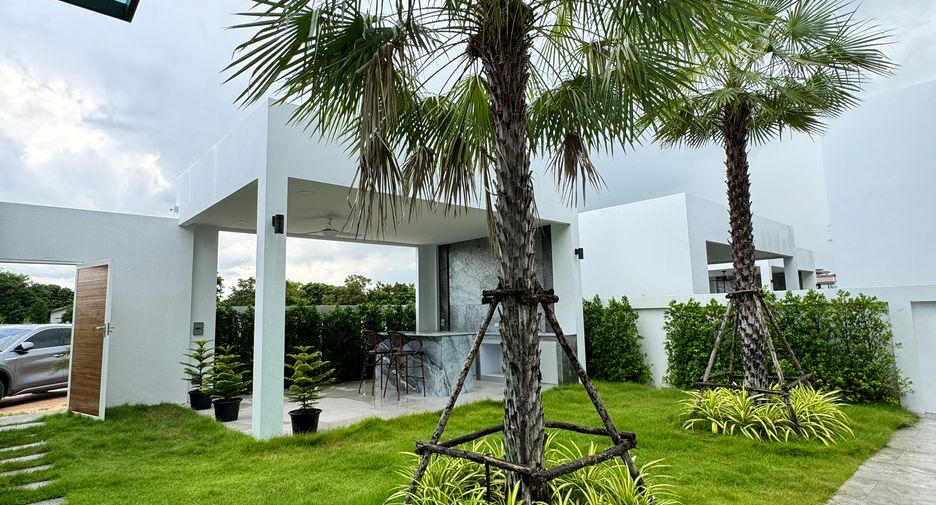Villa en venta de 4 habitaciones en Bang Lamung, Chonburi