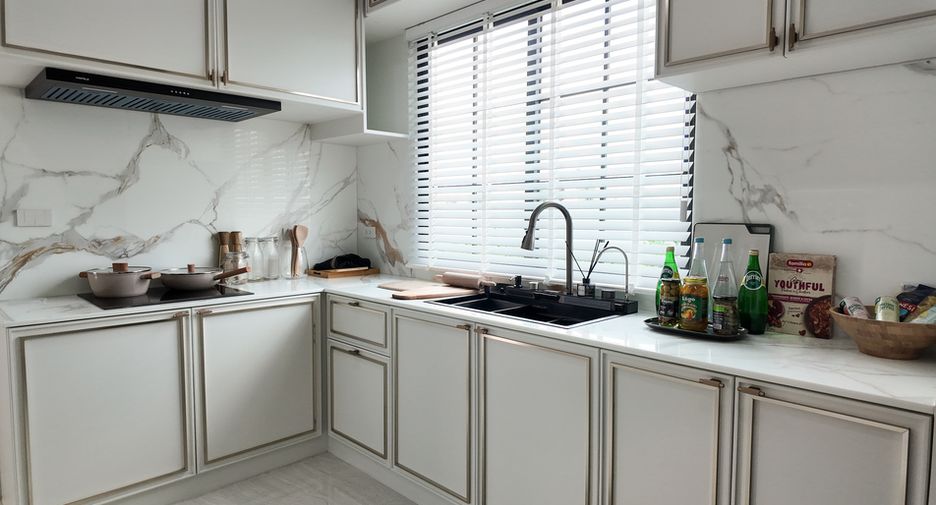 À vendre 4 chambres villa à Bang Lamung, Chonburi