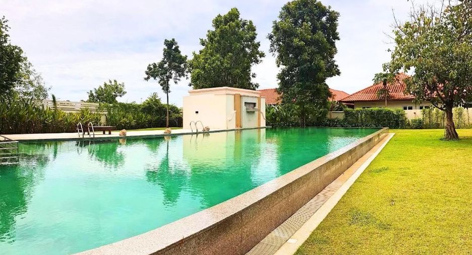 For sale 3 bedrooms house in Sattahip, Chonburi