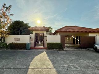 For sale 3 bedrooms house in Huay Yai, Pattaya