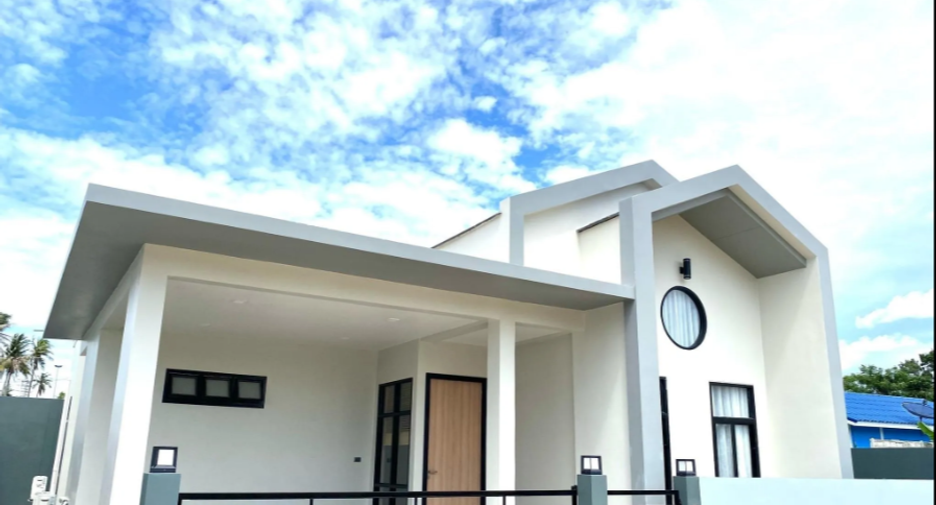 Villa en venta de 4 habitaciones en Bang Lamung, Chonburi
