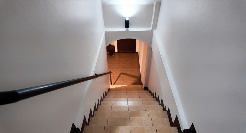 Casa adosada en venta de 3 habitaciones en Bang Lamung, Chonburi