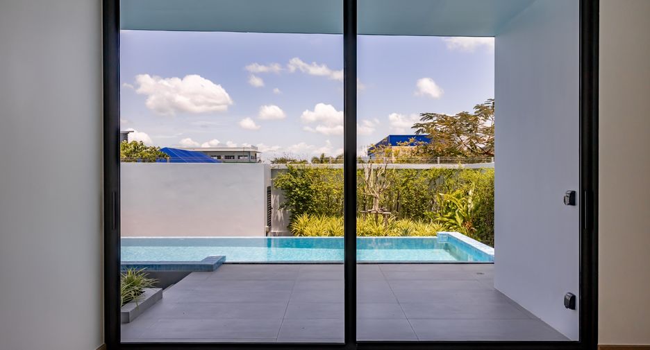 For sale 3 bedrooms villa in Thalang, Phuket