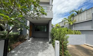 Casa adosada en venta de 2 habitaciones en Thalang, Phuket