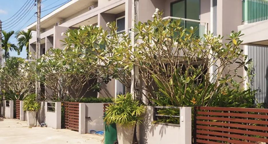 À vendre 2 chambres maison de ville à Thalang, Phuket