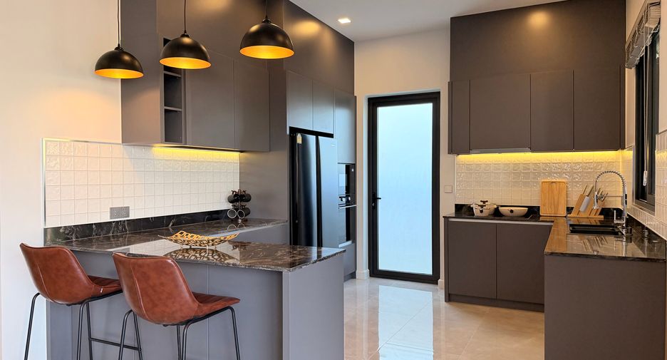 For sale 3 ベッドルーム villa in East Pattaya, Pattaya