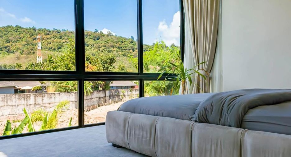 For sale 5 bedrooms villa in Mueang Phuket, Phuket