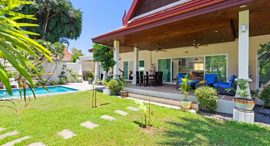 For sale 4 bedrooms villa in Mueang Phuket, Phuket
