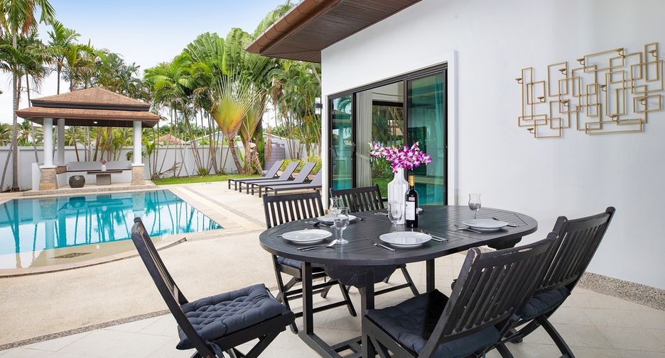 Villa zum Kauf mit 4 Zimmer in Mueang Phuket, Phuket