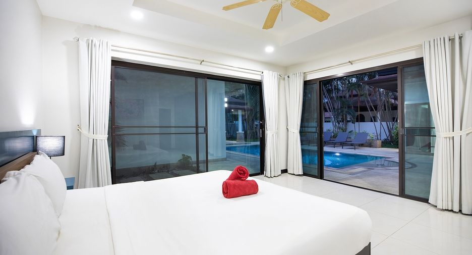 Villa zum Kauf mit 4 Zimmer in Mueang Phuket, Phuket