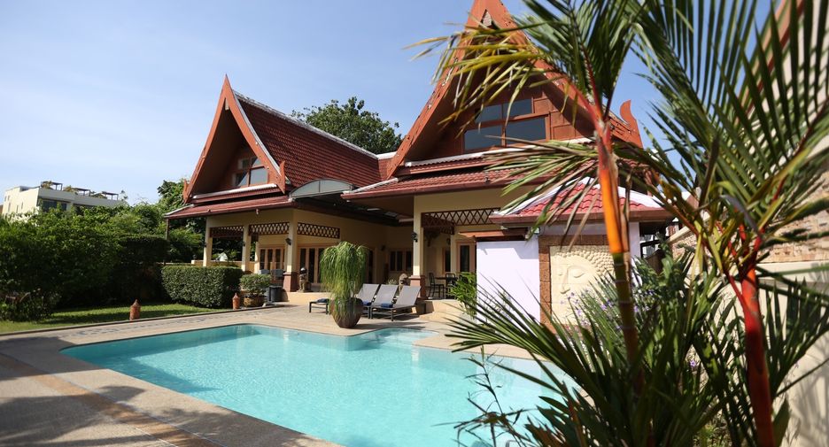 For sale 4 bedrooms villa in Mueang Phuket, Phuket