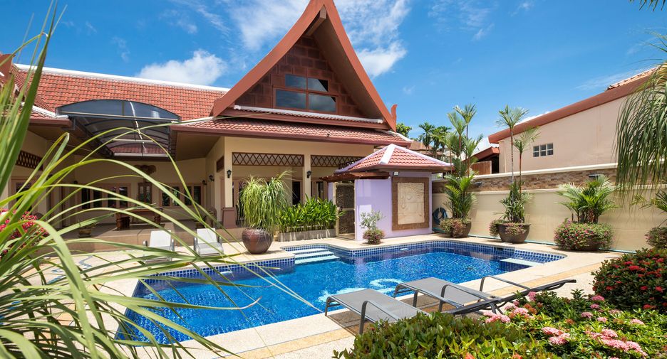 For sale 4 bedrooms villa in Mueang Phuket, Phuket