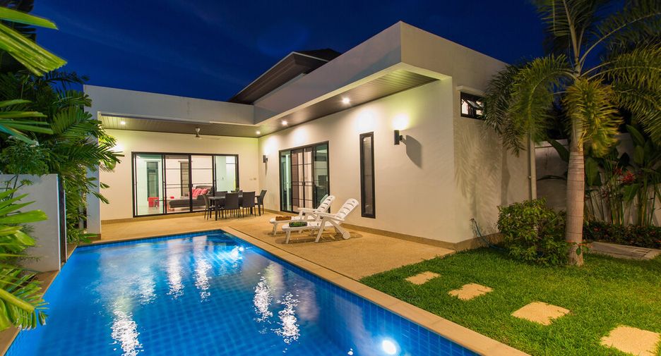 For sale 3 bedrooms villa in Mueang Phuket, Phuket