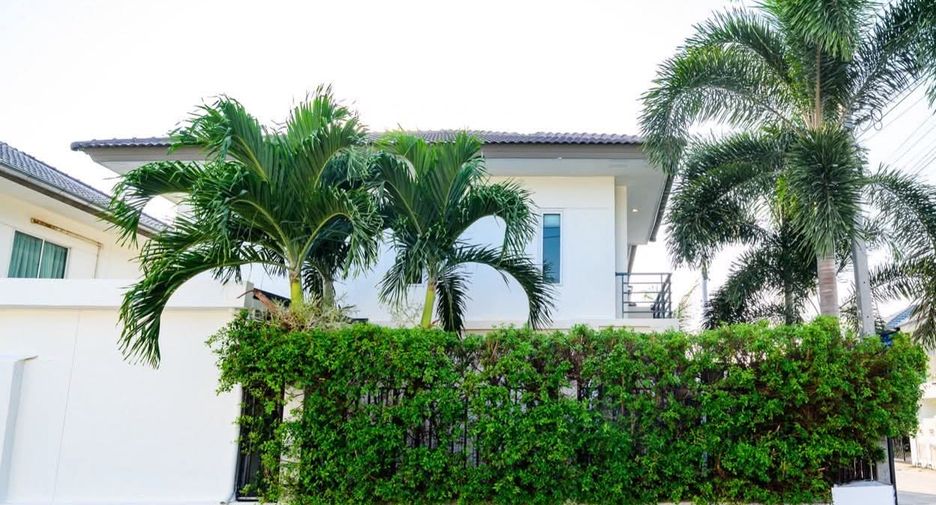For sale 2 bedrooms house in East Pattaya, Pattaya