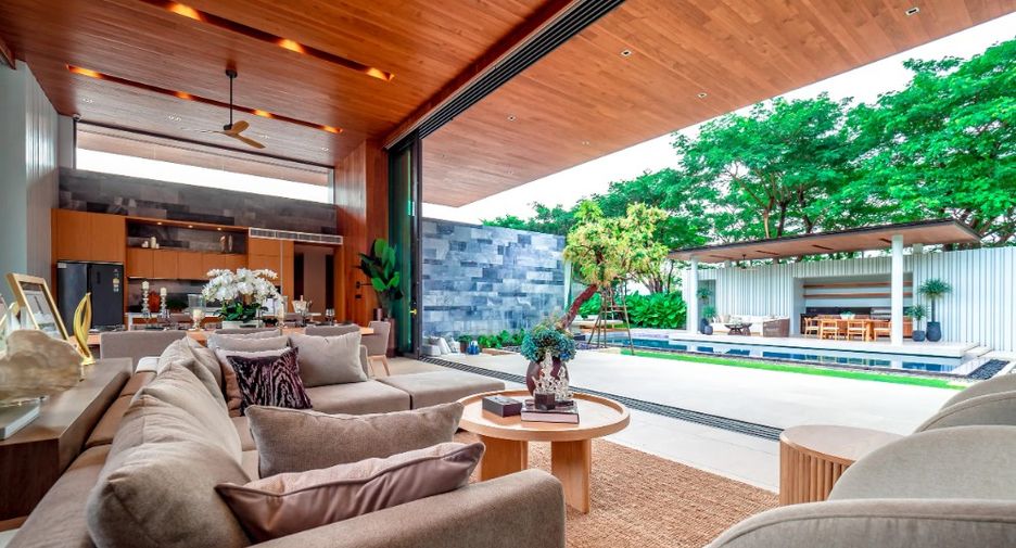 For sale 4 bedrooms villa in Thalang, Phuket