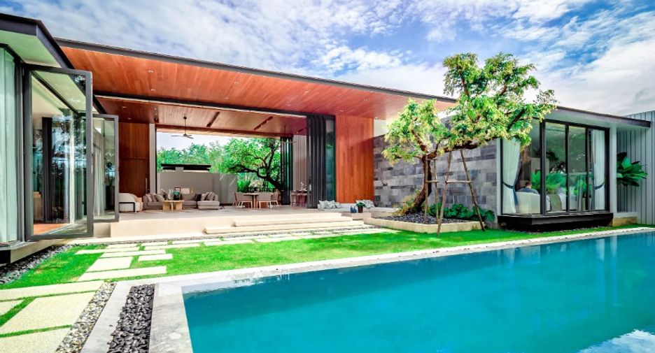 For sale 4 bedrooms villa in Thalang, Phuket