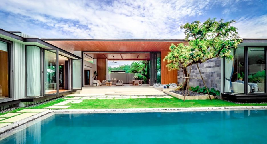 For sale 4 bedrooms villa in Thalang, Phuket