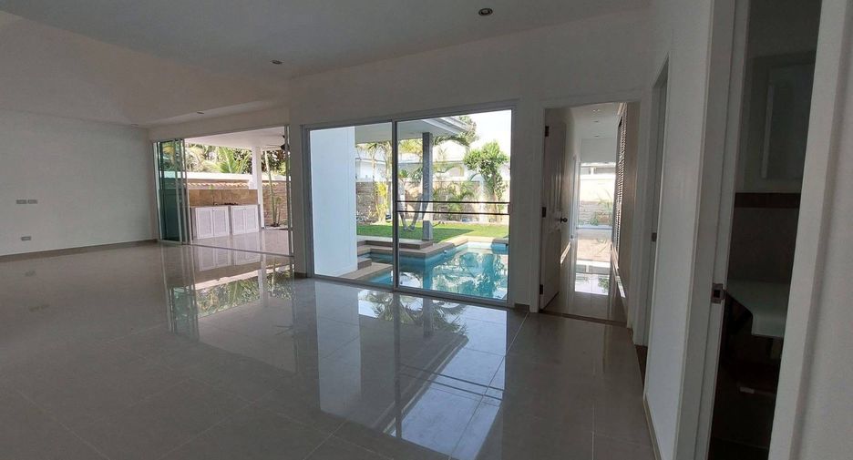 À vendre 3 chambres maison à Huay Yai, Pattaya