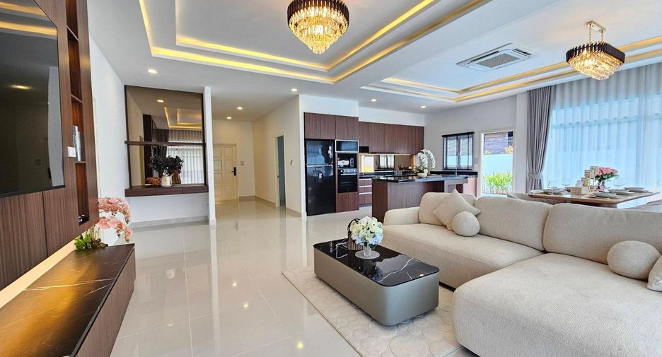For sale 3 bedrooms villa in East Pattaya, Pattaya