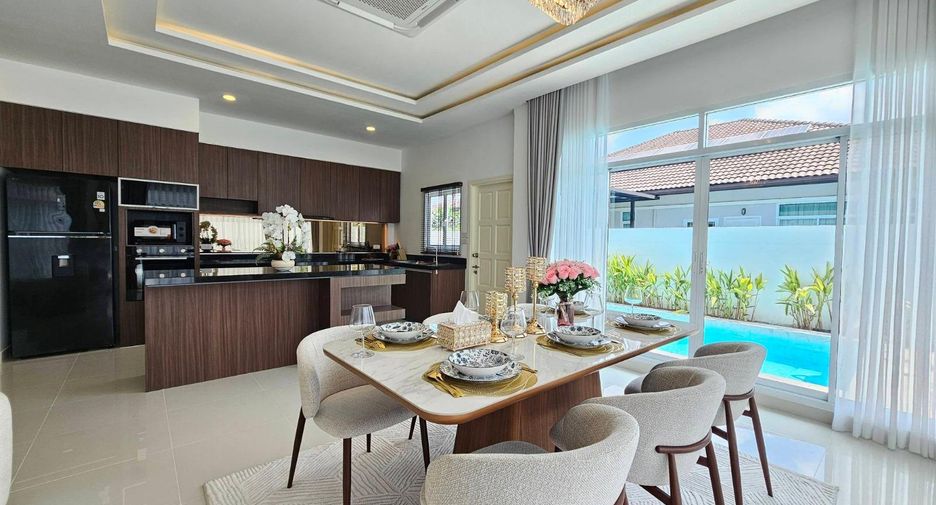 For sale 3 bedrooms villa in East Pattaya, Pattaya