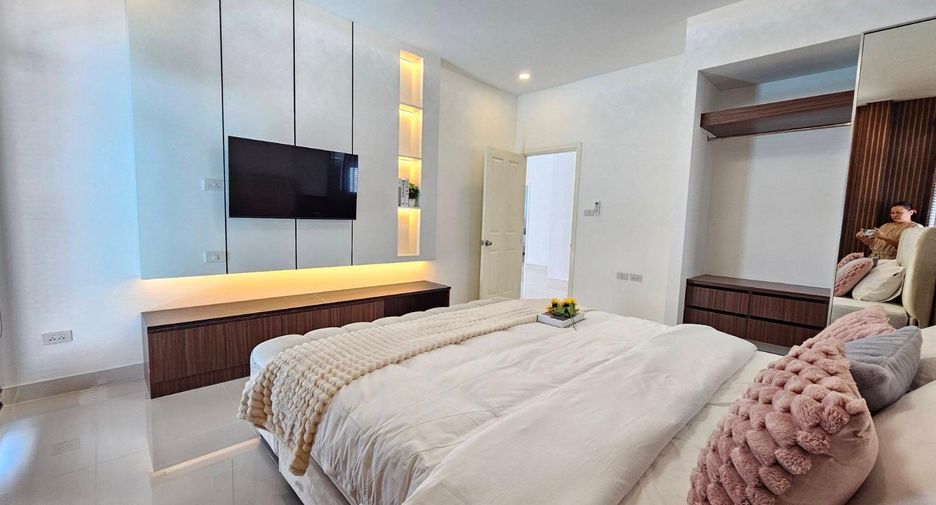 For sale 3 bedrooms villa in East Pattaya, Pattaya