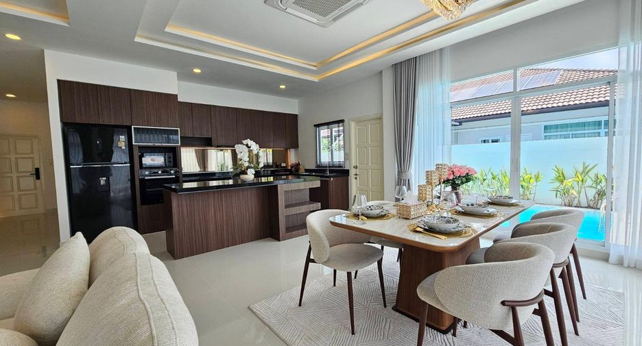 For sale 3 bedrooms villa in East Pattaya, Pattaya