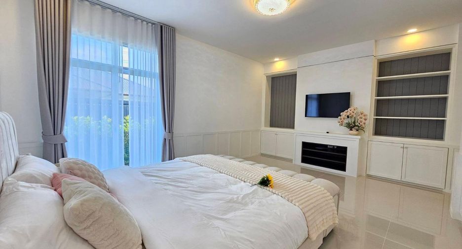 For sale 3 bedrooms villa in East Pattaya, Pattaya