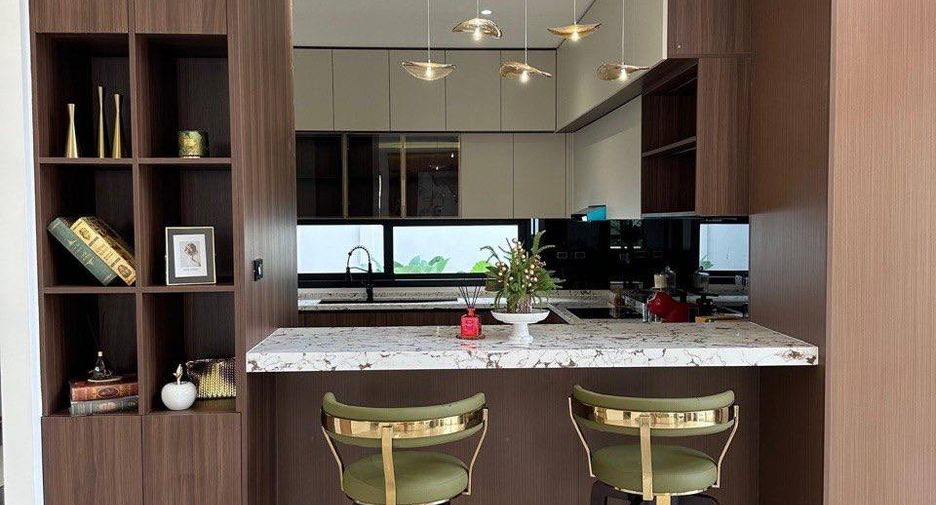 For sale 4 bedrooms villa in East Pattaya, Pattaya