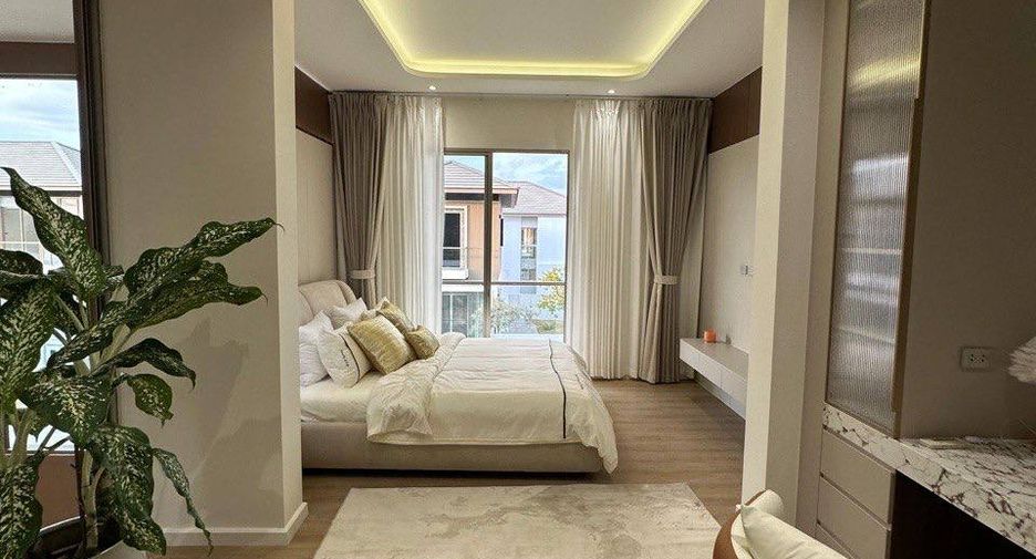 For sale 4 bedrooms villa in East Pattaya, Pattaya