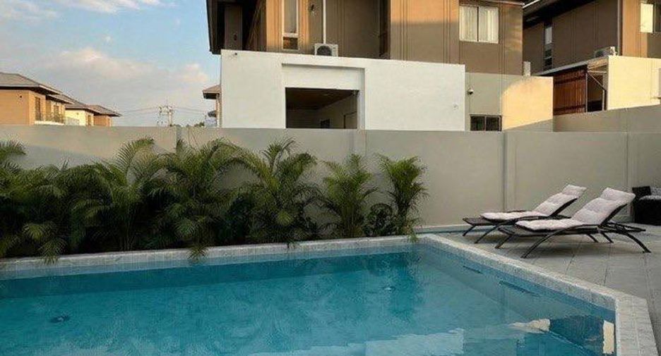 For sale 4 bedrooms villa in East Pattaya, Pattaya