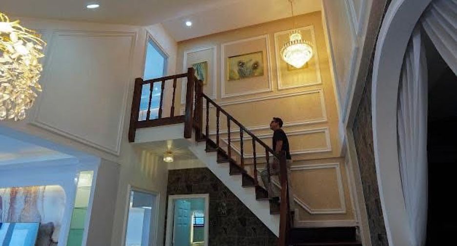 For sale 3 bedrooms house in East Pattaya, Pattaya