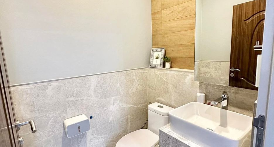 Haus zum Kauf mit 6 Zimmer in Huay Yai, Pattaya
