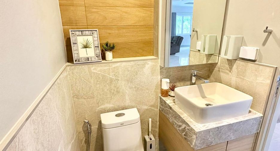 Haus zum Kauf mit 6 Zimmer in Huay Yai, Pattaya