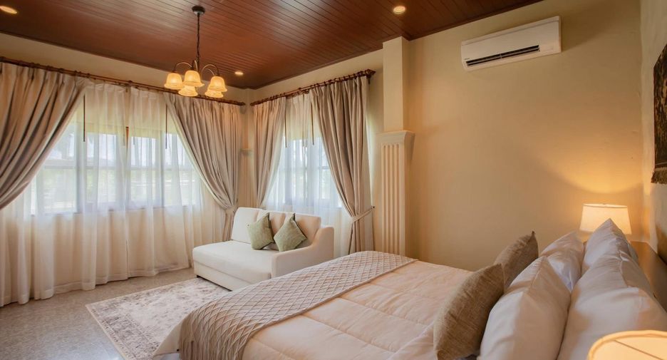 Villa zum Kauf mit 5 Zimmer in Mueang Phuket, Phuket
