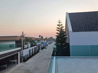 For sale 4 bedrooms villa in Bang Lamung, Chonburi