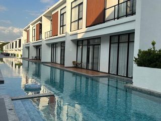 For sale 4 ベッドルーム townhouse in Bang Lamung, Chonburi