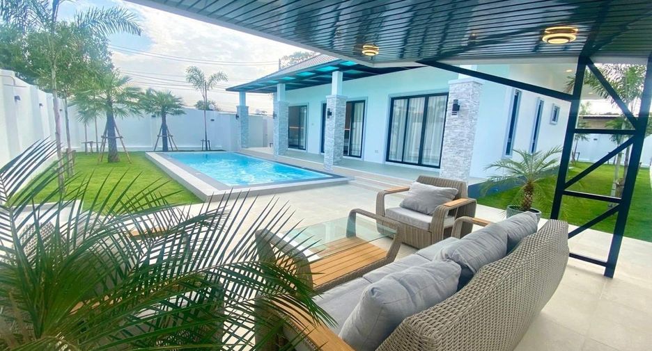For sale 3 bedrooms villa in East Pattaya, Pattaya