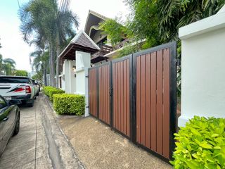 For sale 3 bedrooms villa in Bang Lamung, Chonburi