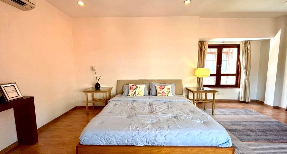 À vendre 4 chambres villa à South Pattaya, Pattaya