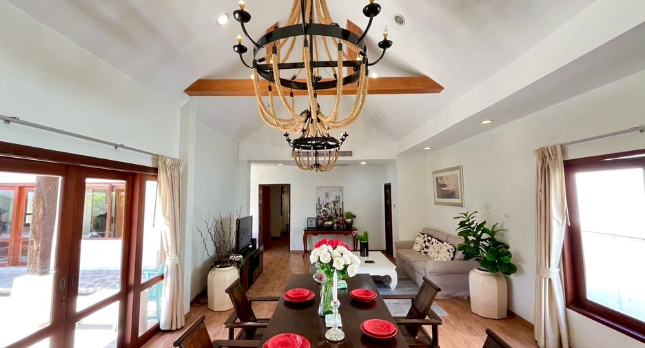 À vendre 4 chambres villa à South Pattaya, Pattaya
