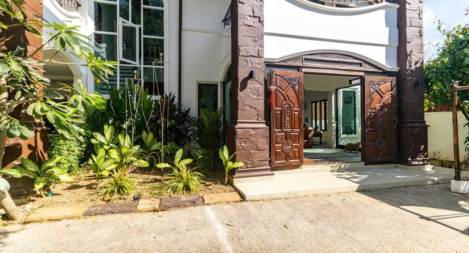 Villa en venta de 4 habitaciones en Kathu, Phuket