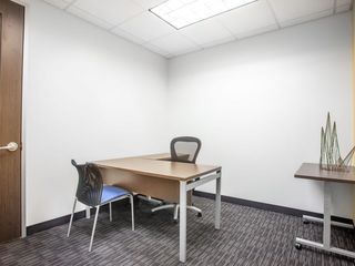 For rent office in Phra Pradaeng, Samut Prakan