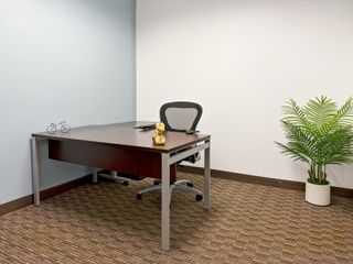 For rent office in Khlong Toei, Bangkok