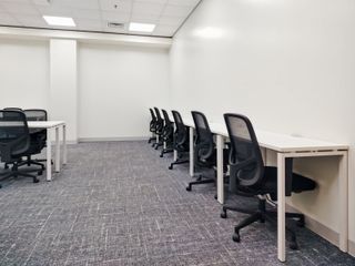 For rent office in Yan Nawa, Bangkok
