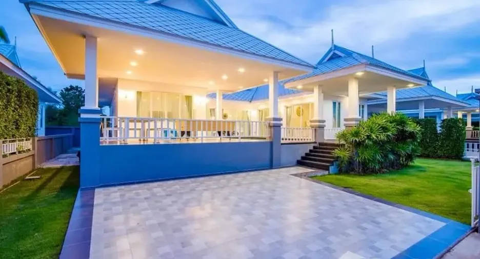 Villa zum Kauf mit 3 Zimmer in Hua Hin, Prachuap Khiri Khan