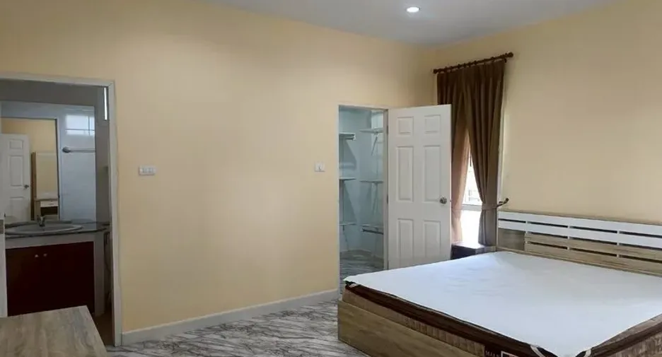 For rent 4 bedrooms house in Hang Dong, Chiang Mai